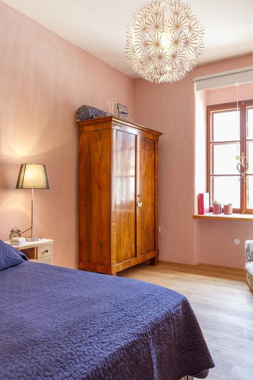 unser rosa Haus für Sie Rust Habitación foto