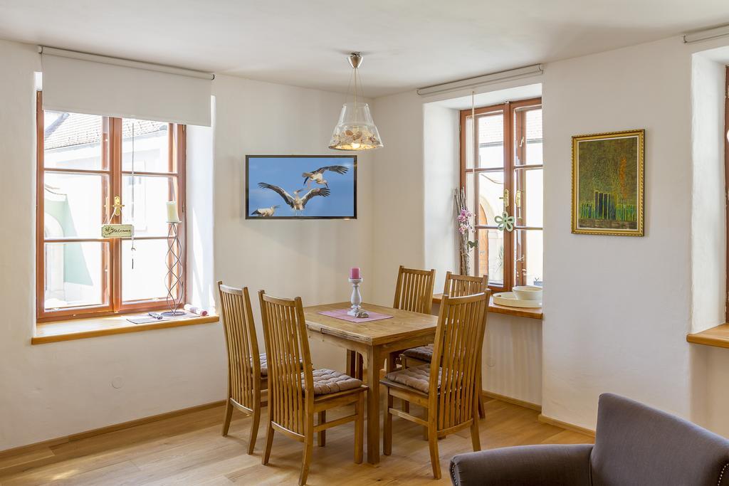 unser rosa Haus für Sie Rust Habitación foto