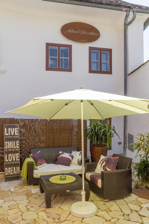 unser rosa Haus für Sie Rust Habitación foto