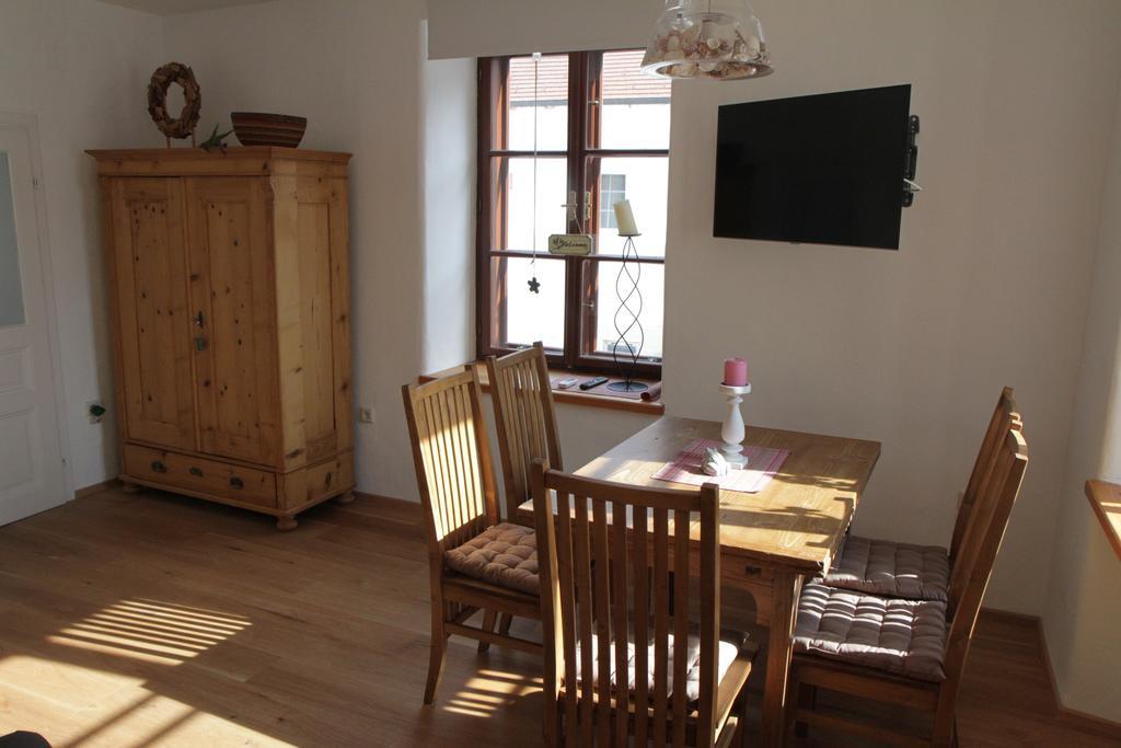 unser rosa Haus für Sie Rust Habitación foto